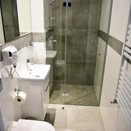 Hotell Coliber Klobuck